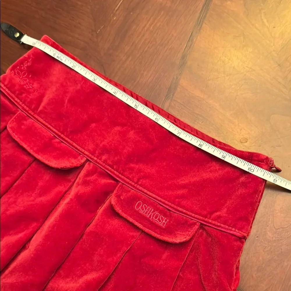 OSHKOSH B’GOSH Pleated Velvet Skirt, size 5 (little girls) - Picture 8 of 10